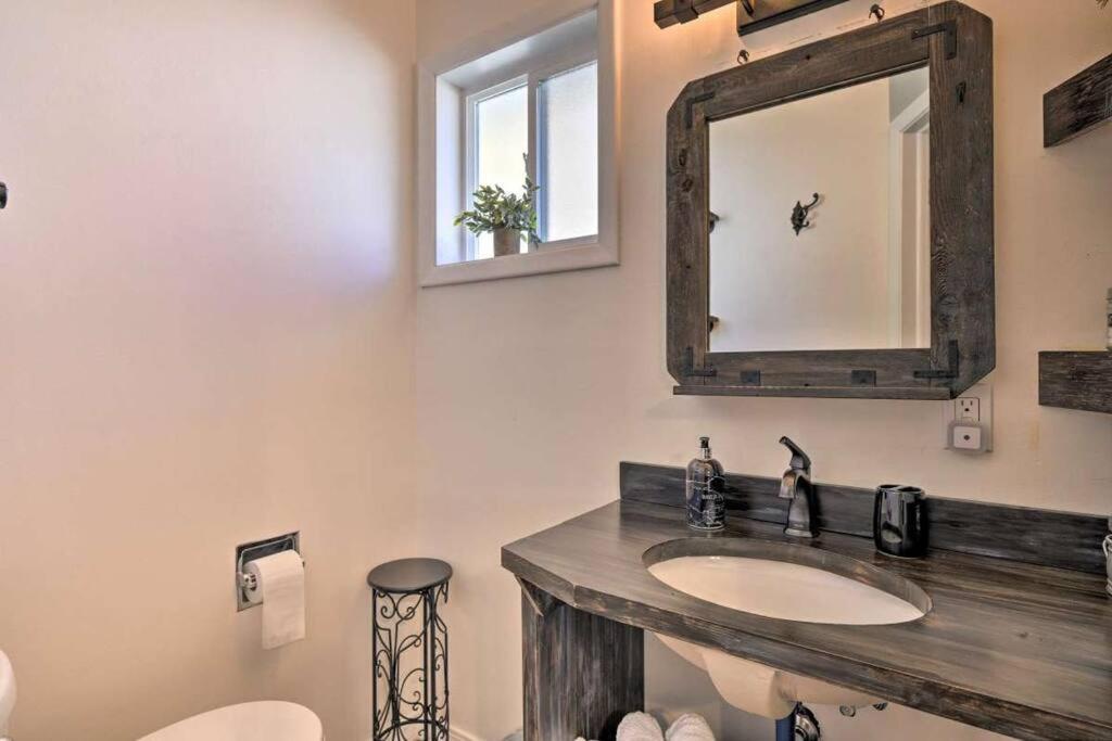 Stunning Highly Sought House W/ River Access Nearby Dolores Exterior photo